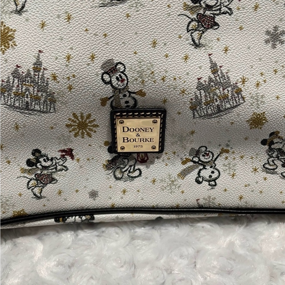 White Christmas Dooney & Bourke NWT - Picture 5 of 6